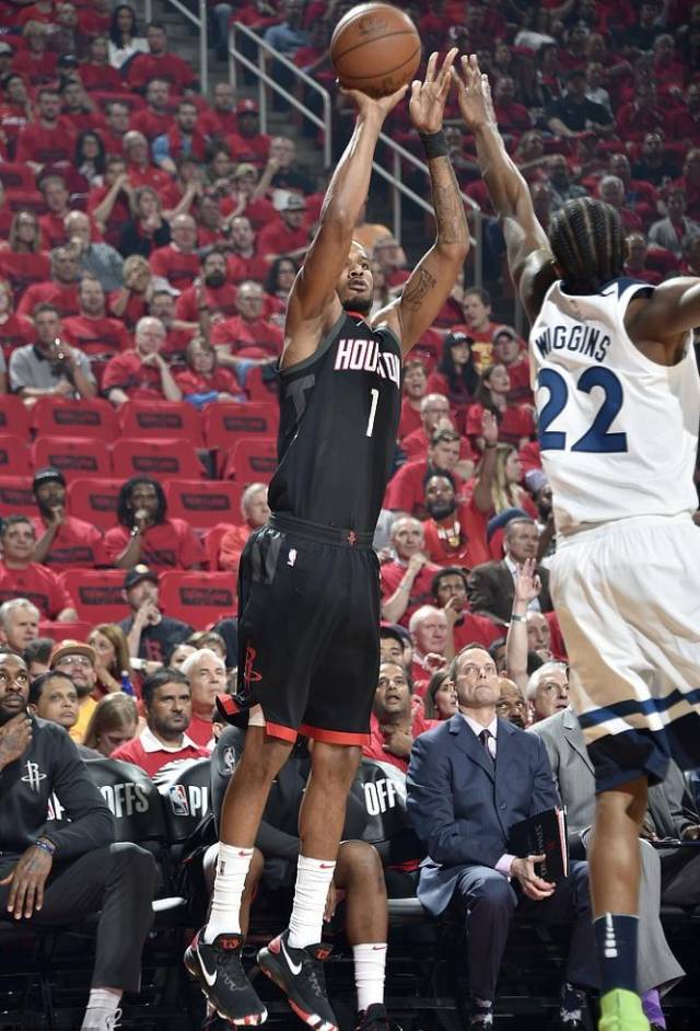 雷火娱乐登录 -包含重磅！葡萄牙体育今夜状态回暖今晨休斯敦火箭防线松动，Uzi在日本队比赛中惊艳表现的词条